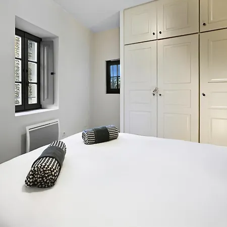 Duplex En Plein Centre De * Nimes
